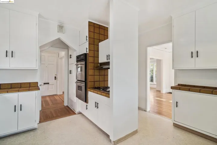 107 Monticello Ave, Piedmont, California 94611