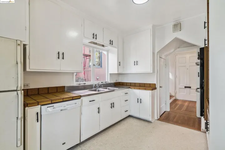 107 Monticello Ave, Piedmont, California 94611