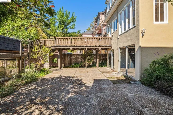107 Monticello Ave, Piedmont, California 94611
