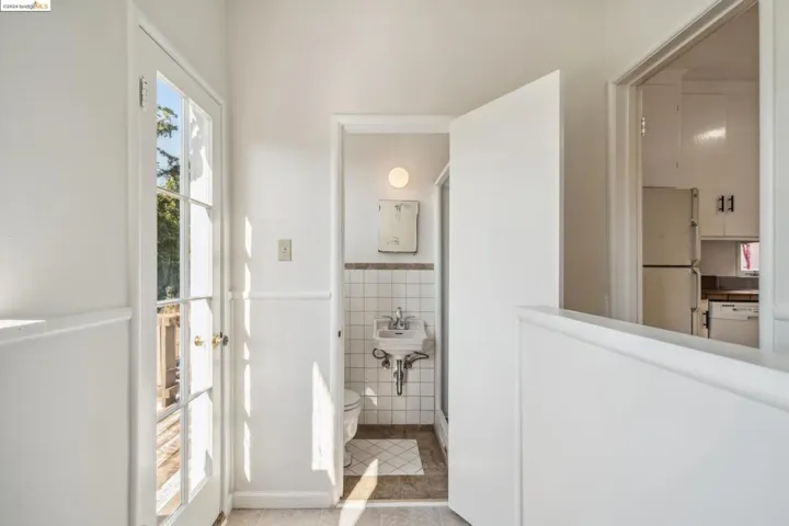 107 Monticello Ave, Piedmont, California 94611
