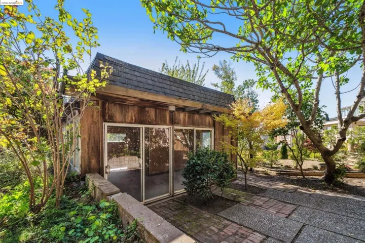 107 Monticello Ave, Piedmont, California 94611