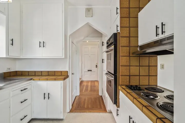 107 Monticello Ave, Piedmont, California 94611