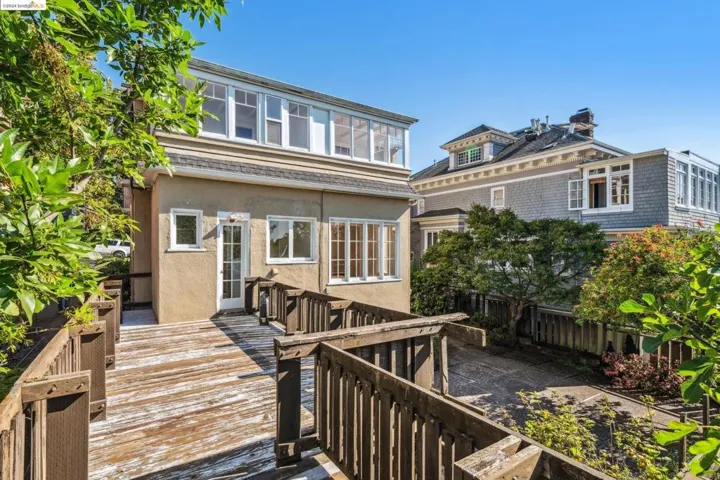 107 Monticello Ave, Piedmont, California 94611