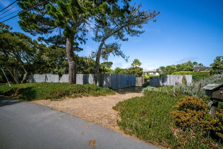 2884 Oak Knoll Road, Pebble Beach, California 93953