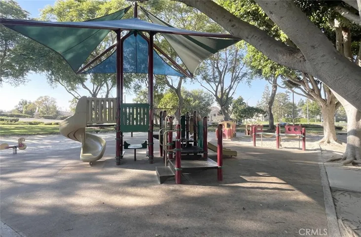 349 Huntington, Irvine, California 92620
