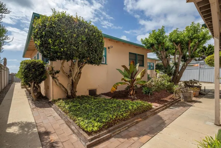 1622 1624 S Pacific Street, Oceanside, California 92054