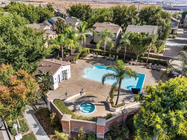 Community Pool and Spa