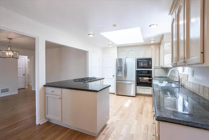 35 Fillmer Avenue, Los Gatos, California 95030