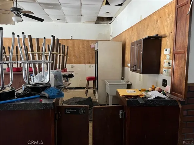225 E Kings Street, Avenal, California 93204