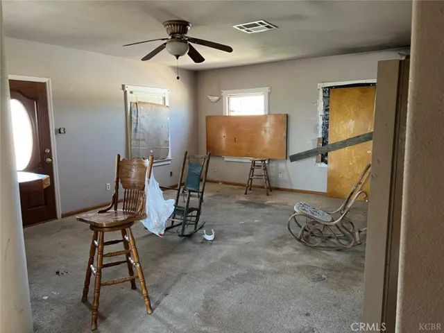 225 E Kings Street, Avenal, California 93204