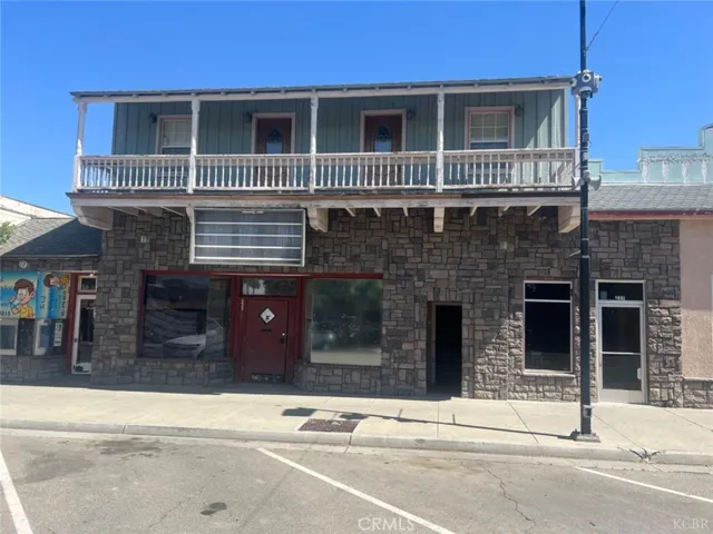 225 E Kings Street, Avenal, California 93204