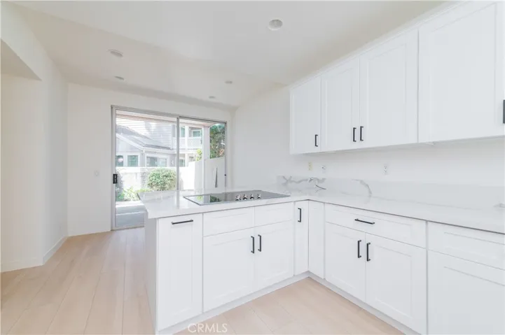 15 Harborcrest 42, Irvine, California 92604