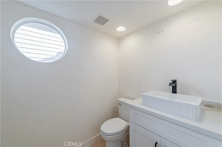 15 Harborcrest 42, Irvine, California 92604