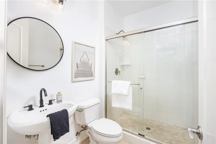 Guest Ensuite Bath
