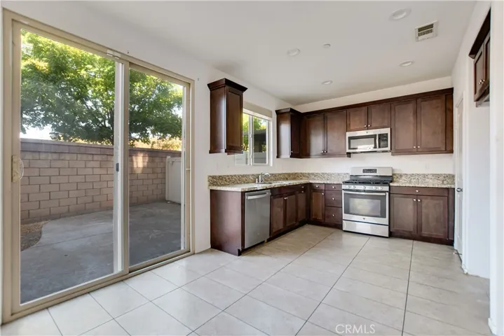 24174 Carnation Way, Lake Elsinore, California 92532