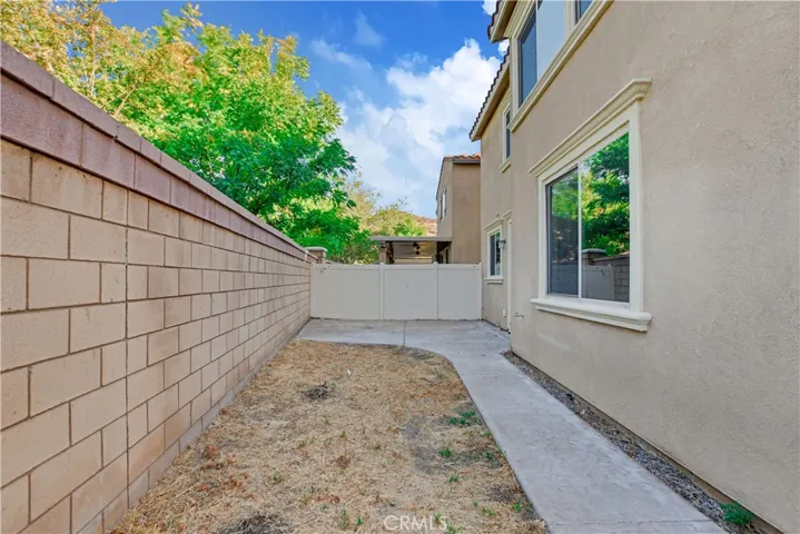 24174 Carnation Way, Lake Elsinore, California 92532