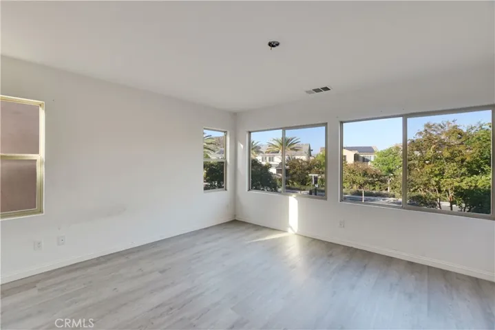 24174 Carnation Way, Lake Elsinore, California 92532