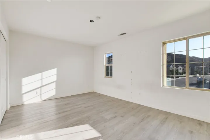 24174 Carnation Way, Lake Elsinore, California 92532