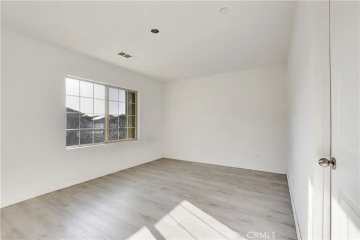 24174 Carnation Way, Lake Elsinore, California 92532