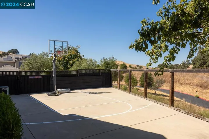 140 Tamarind Ln, Danville, California 94526