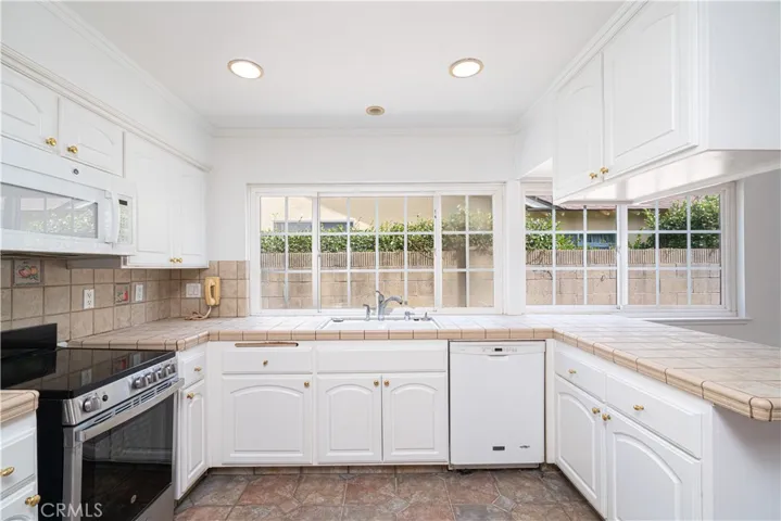 5912 Brannen Drive, Huntington Beach, California 92649