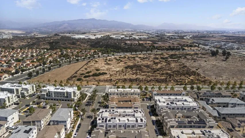 5264 Beachfront Cove St 218, San Diego, California 92154