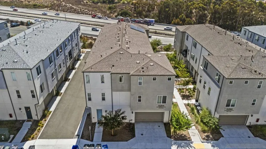 5264 Beachfront Cove St 218, San Diego, California 92154