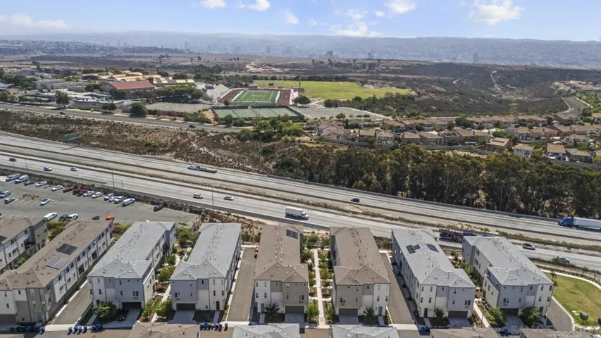 5264 Beachfront Cove St 218, San Diego, California 92154
