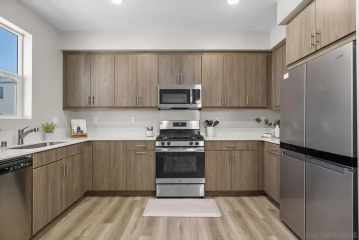 5264 Beachfront Cove St 218, San Diego, California 92154