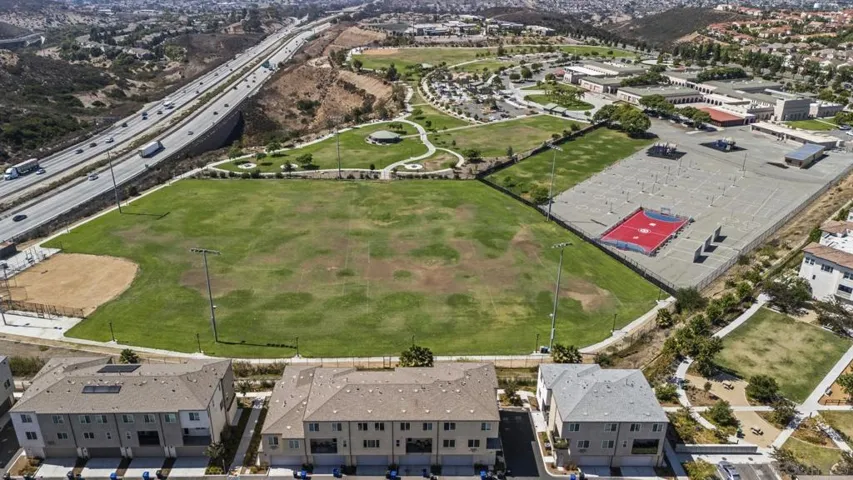 5264 Beachfront Cove St 218, San Diego, California 92154