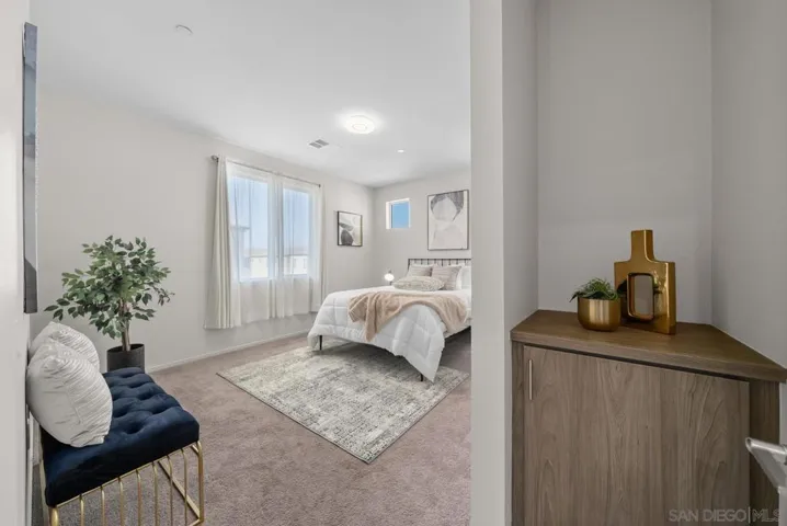 5264 Beachfront Cove St 218, San Diego, California 92154