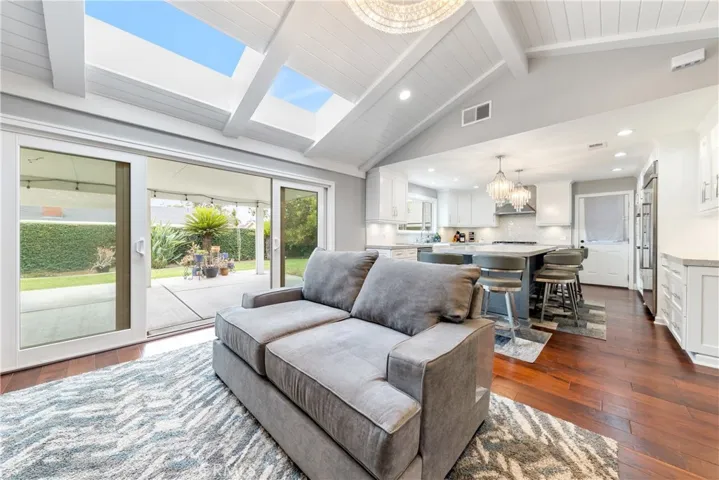 They call me a ray of sunshine, but I ain't got nothing on you with all that natural lighting just pouring through a wall of glass and skylights too! This makes all the fun in the sun and inside game too.