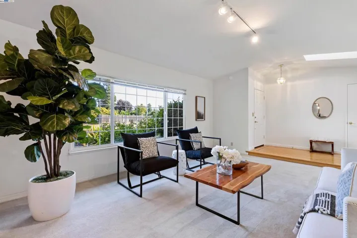 1492 Windsor Way, Livermore, California 94550