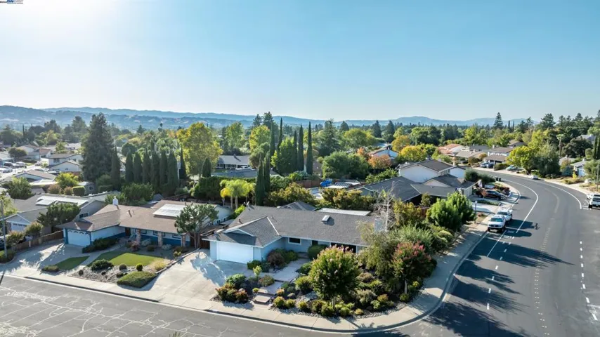 1492 Windsor Way, Livermore, California 94550
