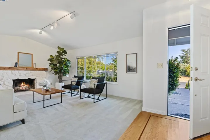 1492 Windsor Way, Livermore, California 94550