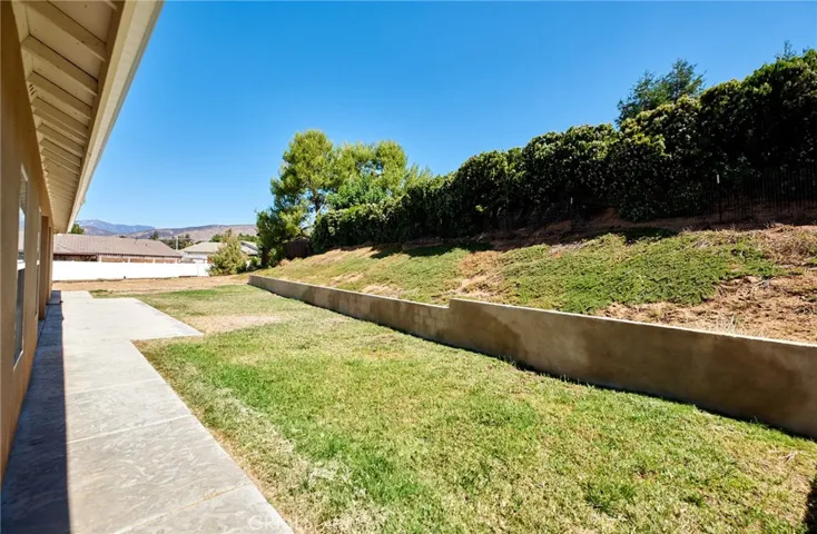 35654 Linda Lane, Yucaipa, California 92399