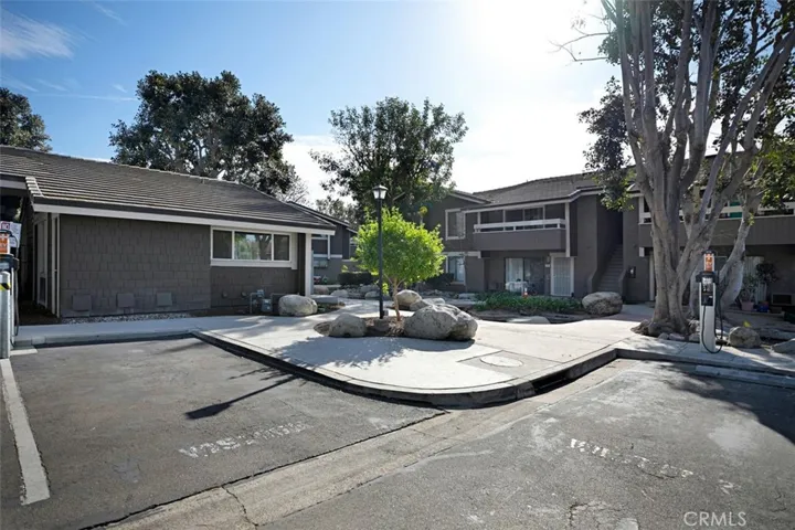 51 Streamwood, Irvine, California 92620