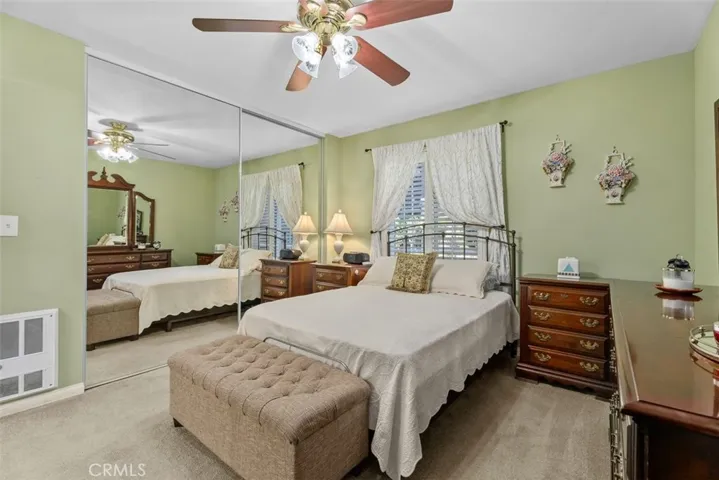 51 Streamwood, Irvine, California 92620