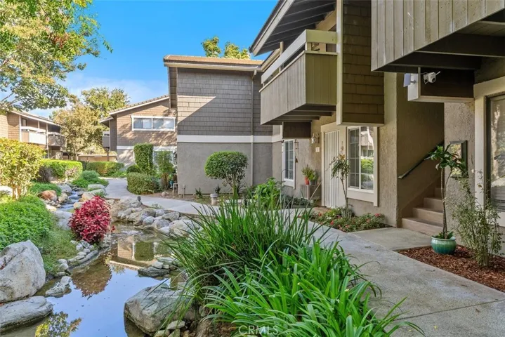 51 Streamwood, Irvine, California 92620