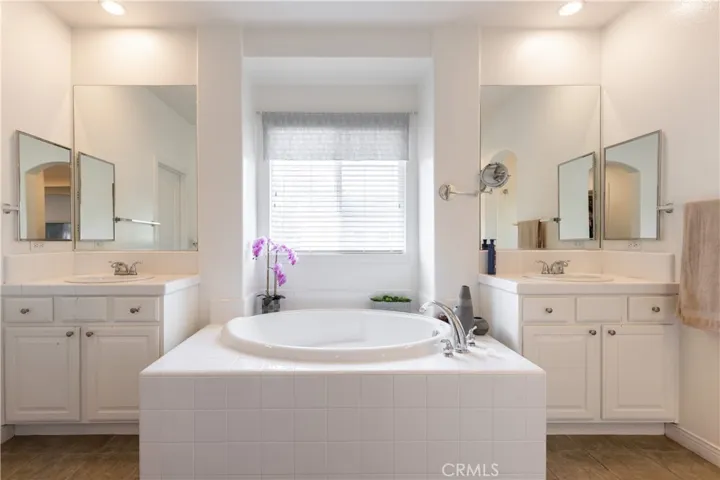 34 Bower Lane, Ladera Ranch, California 92694