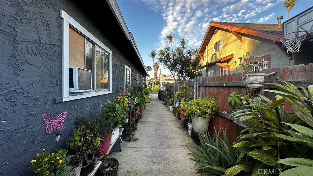 244 - 246 W 66th Street, Los Angeles, California 90003 home-pic-21