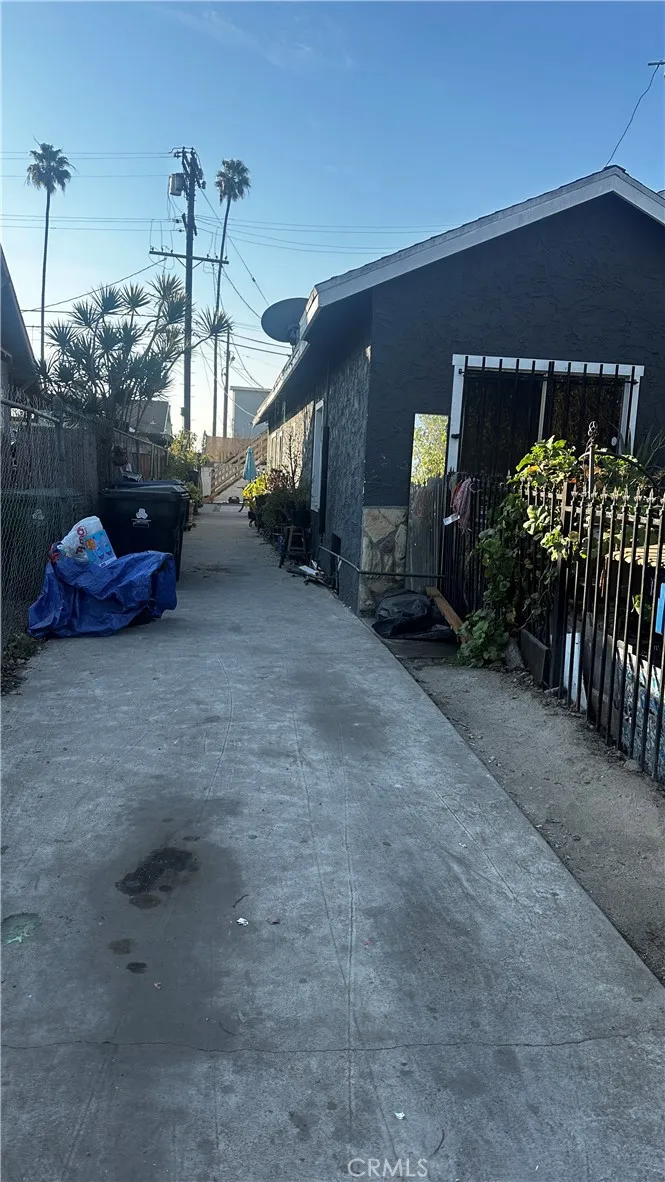 244 - 246 W 66th Street, Los Angeles, California 90003 home-pic-8