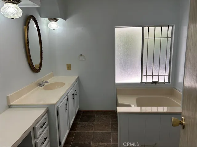 668 Seville Drive, Hemet, California 92543