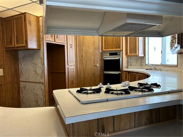 668 Seville Drive, Hemet, California 92543