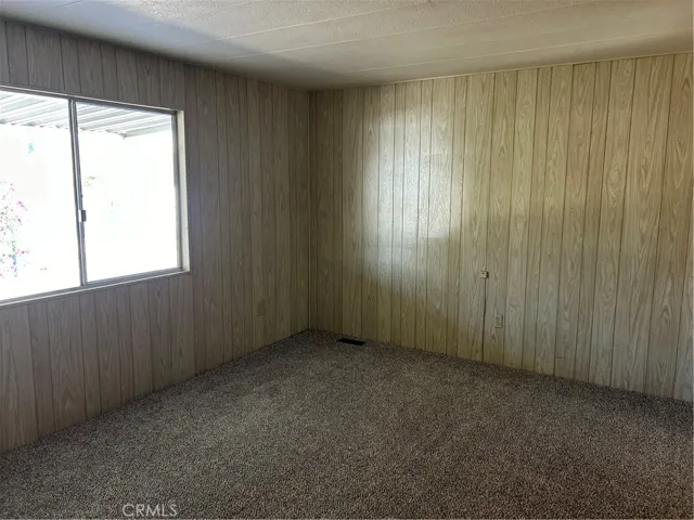 668 Seville Drive, Hemet, California 92543