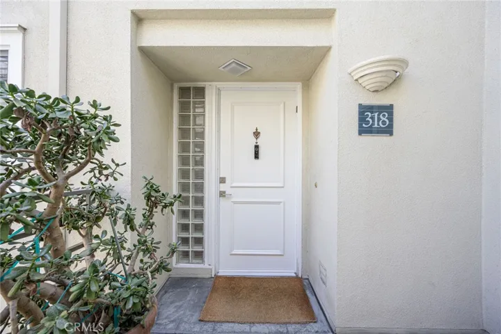 2233 Martin 318, Irvine, California 92612
