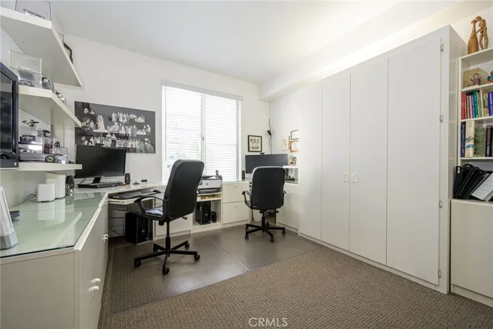 2233 Martin 318, Irvine, California 92612