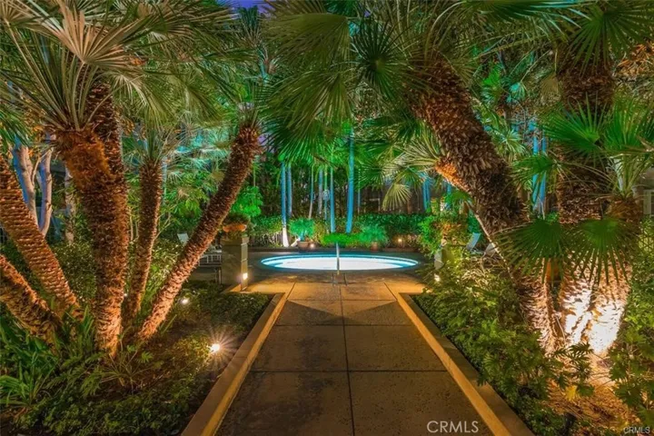2233 Martin 318, Irvine, California 92612