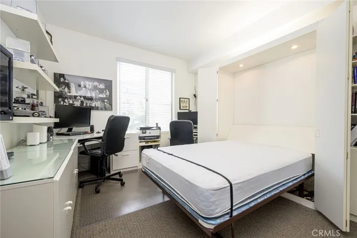 2233 Martin 318, Irvine, California 92612
