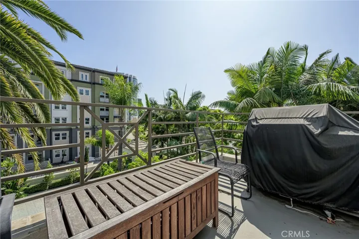 2233 Martin 318, Irvine, California 92612